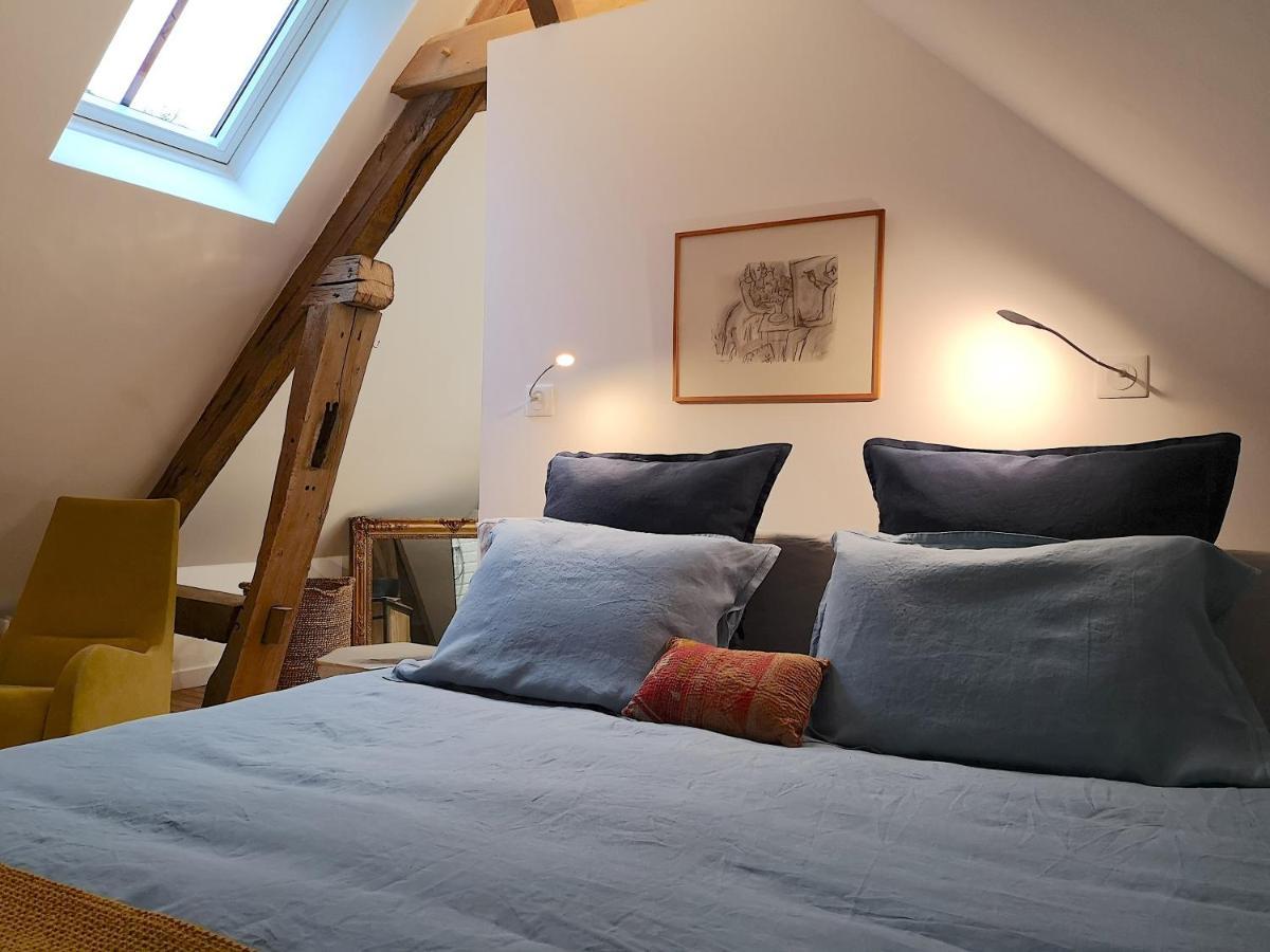 Maison D'Hotes - Les Tillets Bois-Sainte-Marie Rum bild